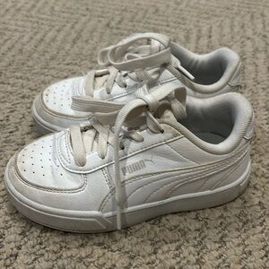 Well Loved Puma White sneakers - Girls Size 11c